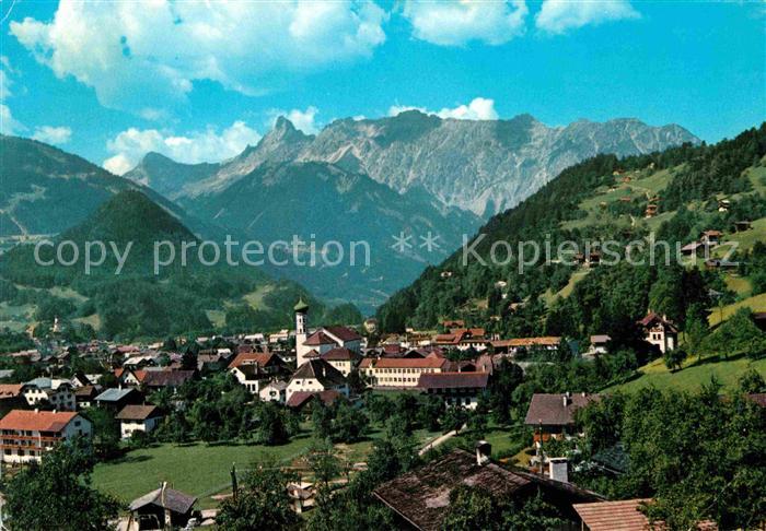 Schruns Vorarlberg Gesamtansicht mit Zimba Montafon