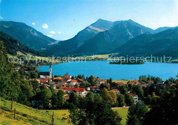 Schliersee Panorama Blick zur Insel Woerth gegen Brecherspitze Mangfallgebirge