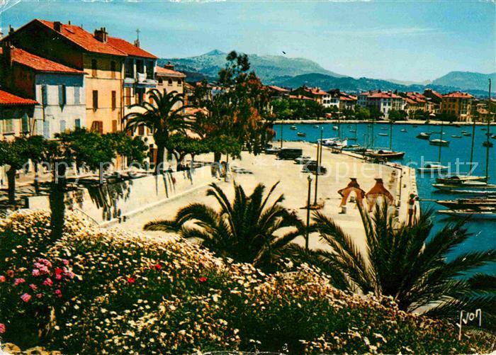 Sanary-sur-Mer Vue du chemin de la colline Port