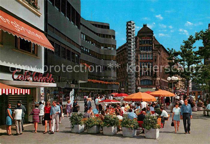 HAMBURG  CITY Partie am Moenckebergbrunnen Strassencafe