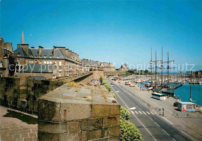 Saint-Malo 35 Vue d_ensemble Remparts Port Voilier