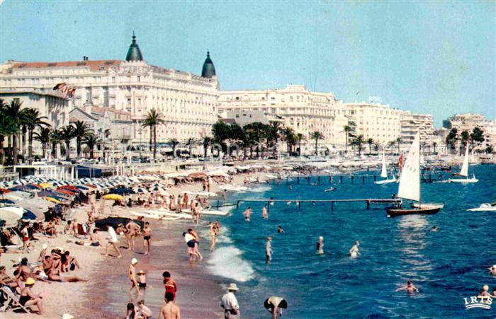 Cannes Alpes-Maritimes l Heure du bain devant la Croisette
