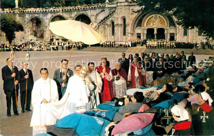 Lourdes Hautes Pyrenees Segnung der Kranken