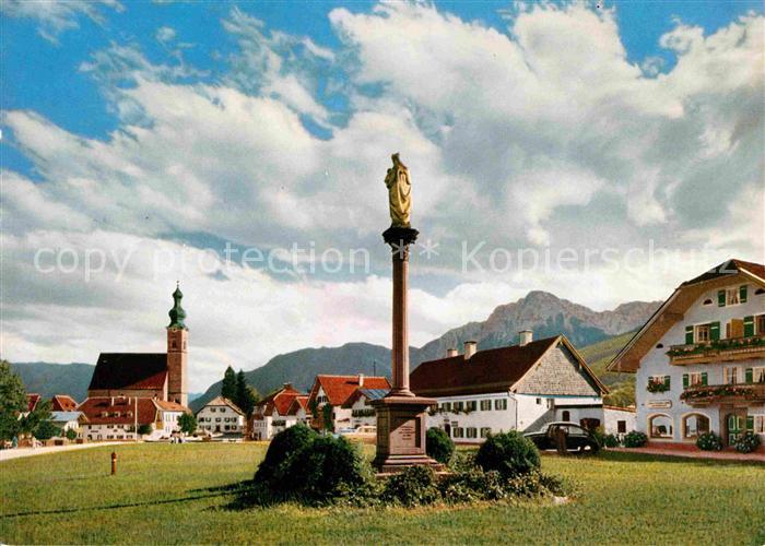 Anger Chiemgau mit Hochstaufen Denkmal