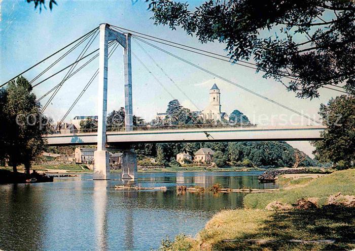 Saint-Florent-le-Vieil Le Pont sur la Loire et l'Eglise