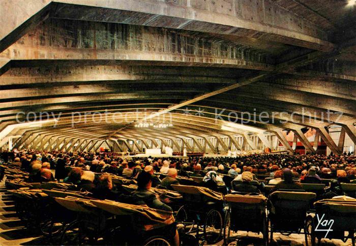 Lourdes Hautes Pyrenees Interieur de la Basilique Saint Pie