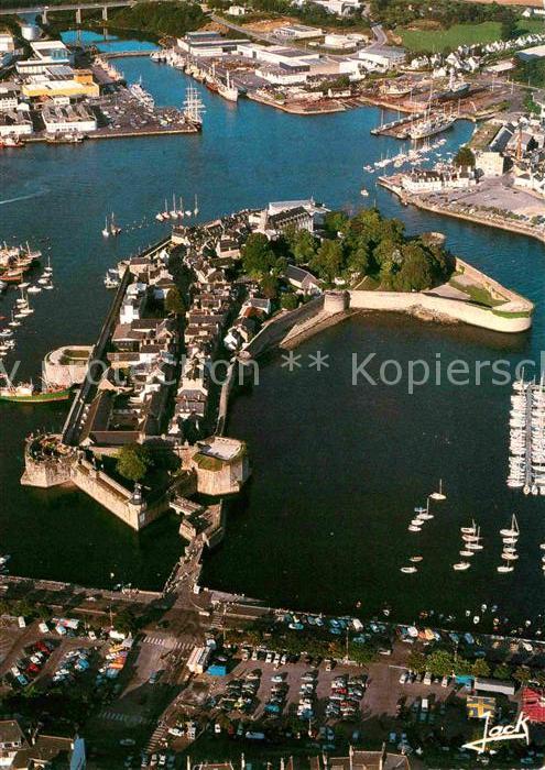 Concarneau Finistere La Ville Close Vue aerienne