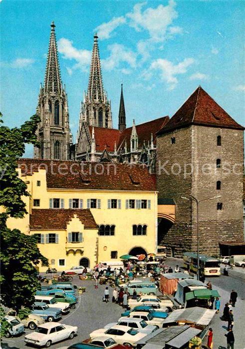 REGENSBURG Bayern Herzoghof mit Roemerturm