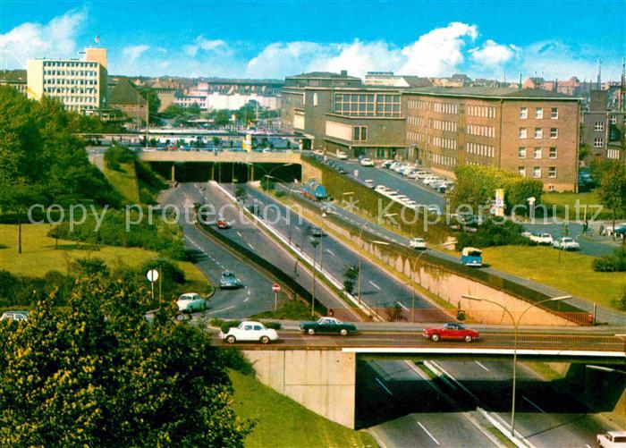 Duisburg Ruhr Stadtautobahn am Hauptbahnhof
