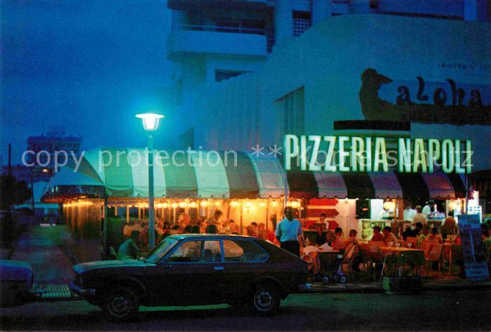 Roses Costa Brava Pizzeria Napoli Platja Sta Margarida Nachtaufnahme