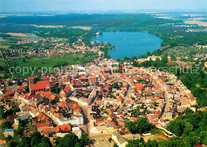 Parchim Fliegeraufnahme mit Kirche und Wockersee
