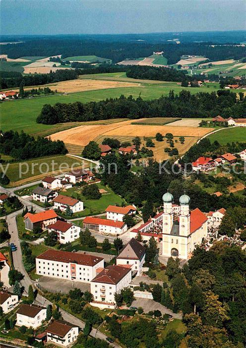 Pfarrkirchen Niederbayern Fliegeraufnahme Wallfahrtskirche mit Salvatorkolleg