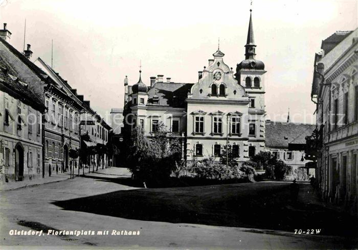 Gleisdorf Floriansplatz mit Rathaus