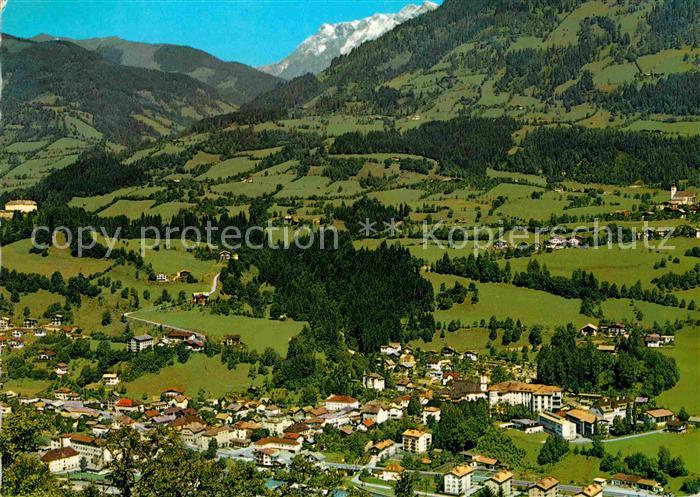 Schwarzach Pongau mit Schloss Schermberg St Veit und Hochkoenig Fliegeraufnahme