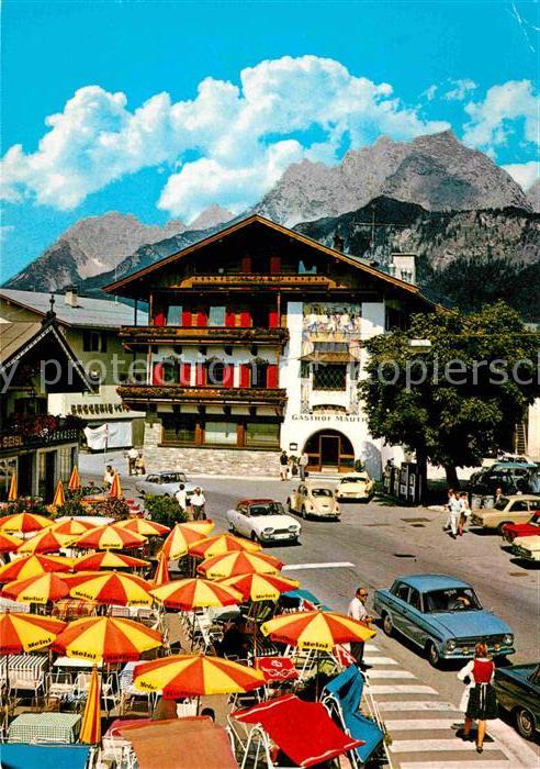 St Johann Tirol Hauptplatz mit Wildem Kaiser