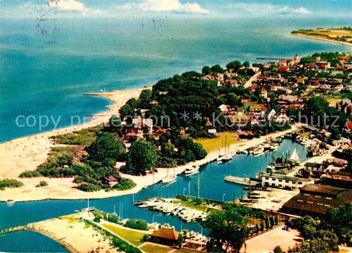 Niendorf Ostseebad Fliegeraufnahme mit Hafen