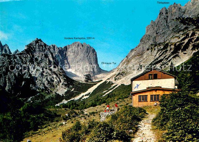 Gaudeamushuette mit Vorderer Karlspitze Toerlspitzen Wilder Kaiser