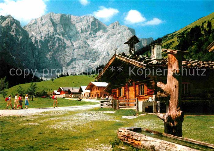 Eng Karwendel Eng Almen am Gr Ahornboden mit Grubenkarspitze