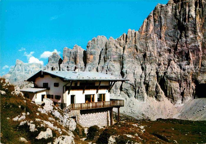 Dolomiti Rifugio Tissi verso il Civetta