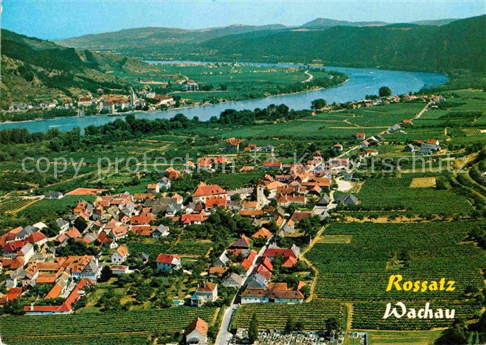 Rossatz-Arnsdorf mit Duernstein Wachau Donau Fliegeraufnahme