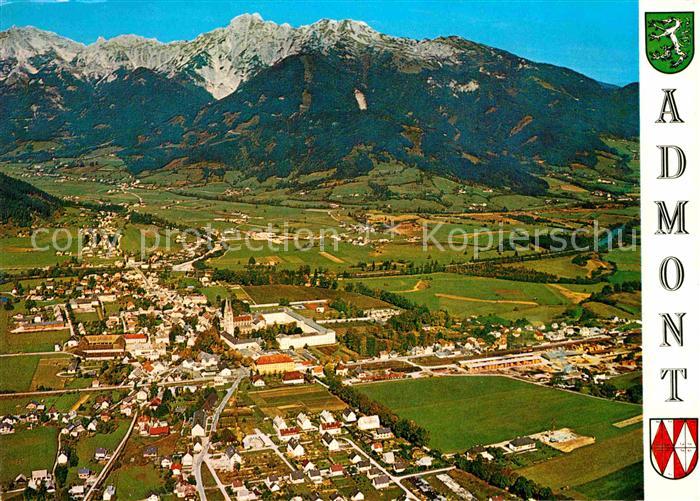 Admont Steiermark mit Haller Mauern Luftkurort Benediktinerabtei Fliegeraufnahme