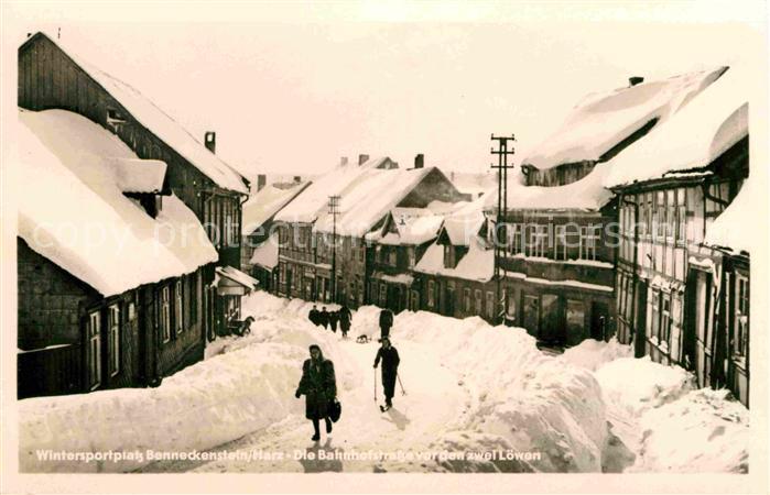 Benneckenstein Harz tief verschneite Bahnhofstrasse Wintersportplatz