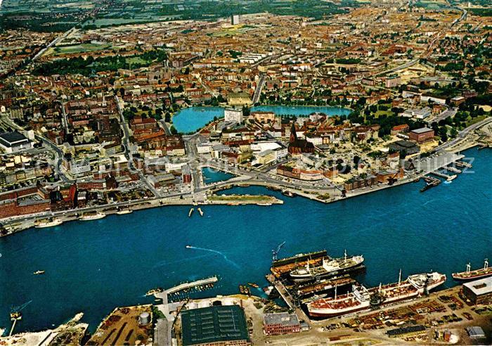 HAMBURG  CITY Fliegeraufnahme