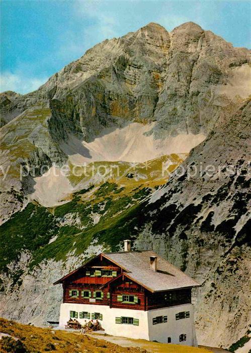 Pfeishuette im Karwendelgebirge