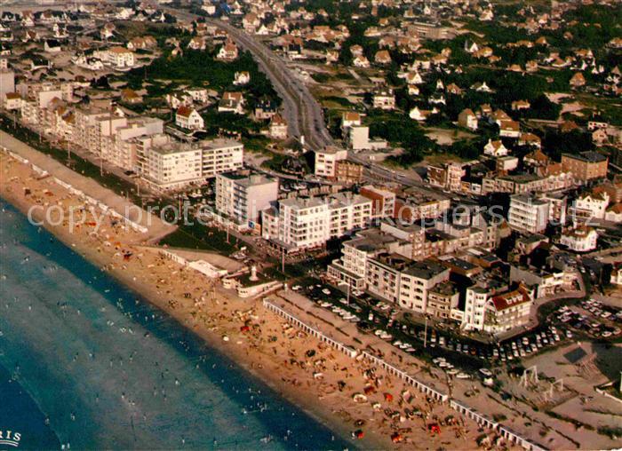 Sint-Idesbald Strand en Zeedijk Plage et la digue vue aerienne