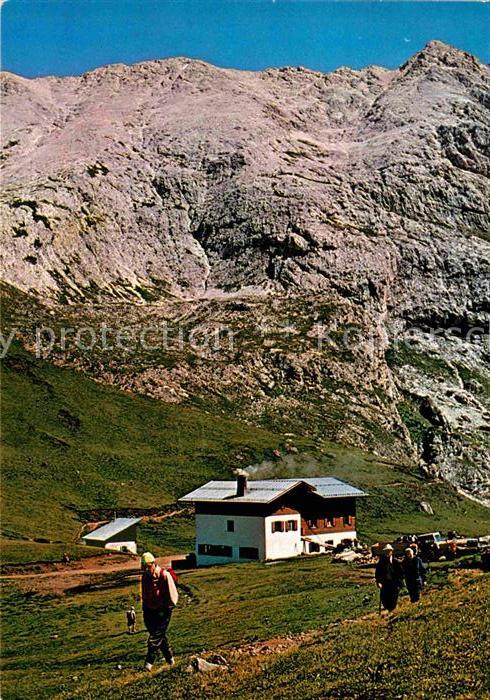 Campitello Fassa Plattkofelhuette am Fassajoch Dolomiten Rifugio Sasso Piatto