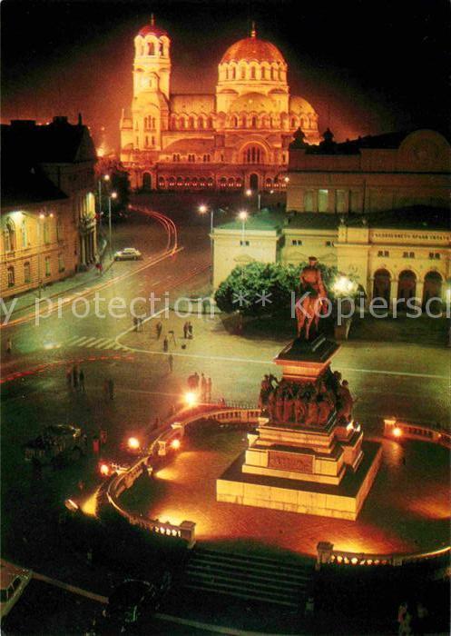 Sofia Sophia Platz Narodno Sobranie Denkmal der Befreier bei Nacht
