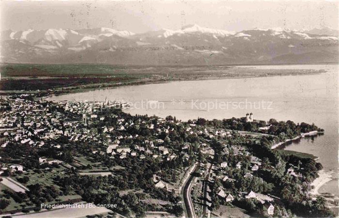 FRIEDRICHSHAFEN Bodensee BW Bodensee Luftbild Stadtansicht Schloss Kirche Alpen