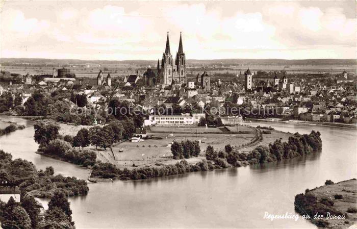 REGENSBURG Bayern Donau Regensburger-Dom Stadtpanorama Luftbild Insel Tuerme Alt