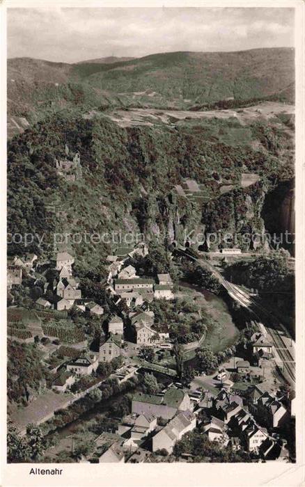 Altenahr Ahrweiler Rheinland-Pfalz Ahr Burg-Are Felsen Bahnlinie Eisenbahntunnel