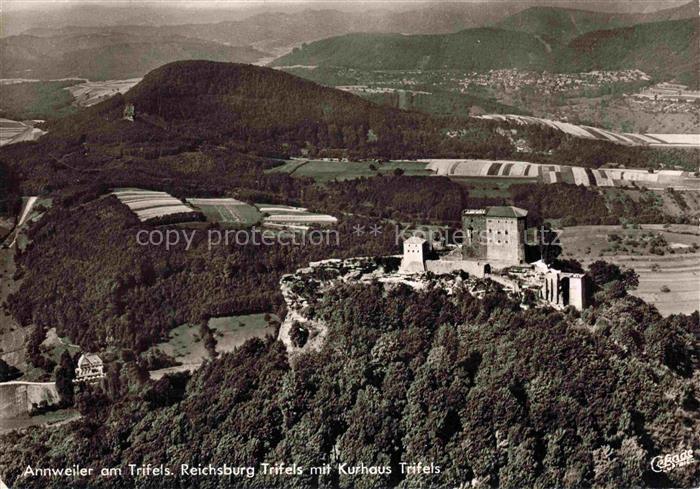 Annweiler Trifels Reichsburg-Trifels Kurhaus-Trifels Fliegeraufnahme Burg Wald F