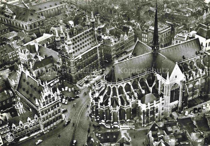 LOUVAIN Loewen Leuven Belgie Stadhuis Hotel-de-Ville Kathedrale Marktplatz Alts