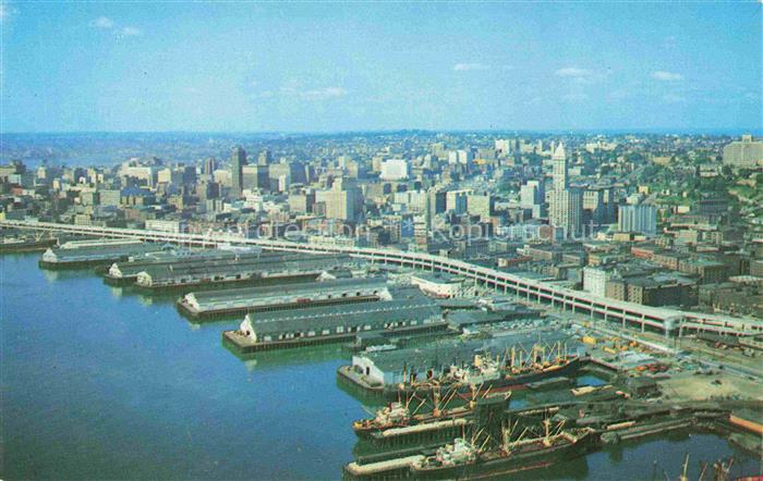 Seattle Washington USA Alaska-Way-Viaduct Waterfront Hafen Kai Frachtschiffe Sky