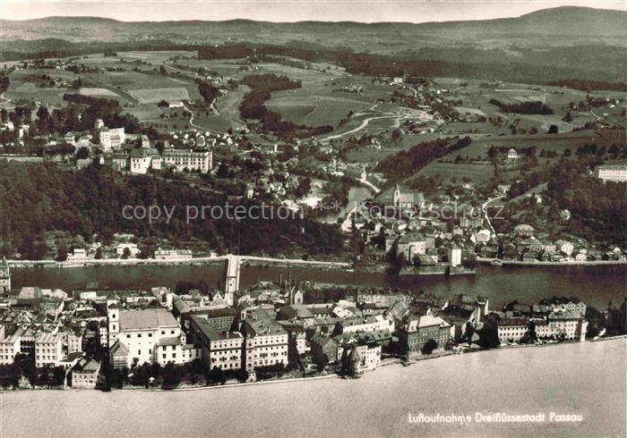 PAssAU Bayern Fliegeraufnahme Dreifluessestadt Donau Inn Ilz Altstadt Dom Stadtp