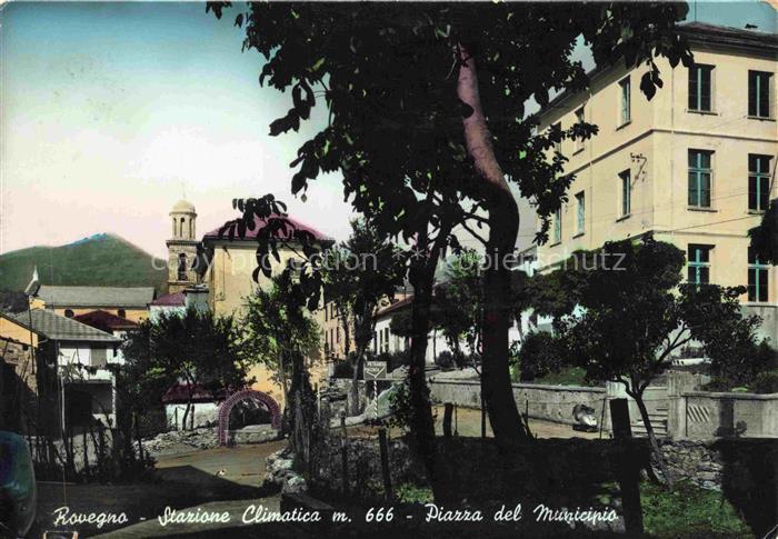 Rovegno Genua GENOVA Liguria IT Piazza-del-Municipio Kirche Rathaus Baeume Bergo