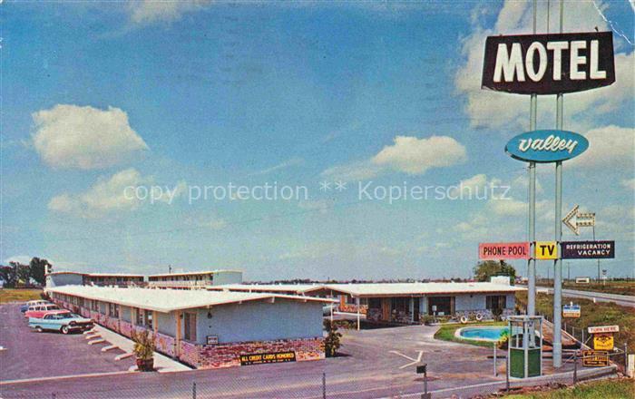 Chowchilla California USA Valley-Motel Neonschild Swimmingpool Parkplatz Motelze