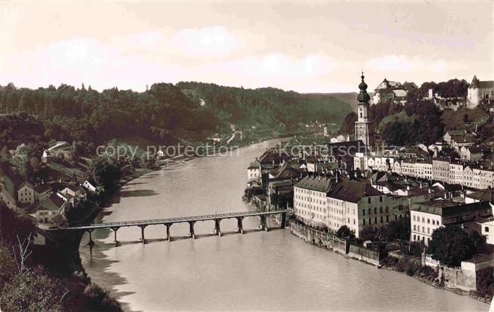 Neustadt Burghausen Salzach Bayern Salzach Bruecke Kirche Burg Altstadt Fluss Ba