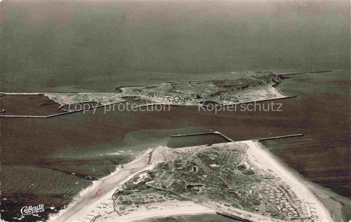 HELGOLAND Insel Schleswig-Holstein Fliegeraufnahme Nordsee Insel Hafen Mole Sand