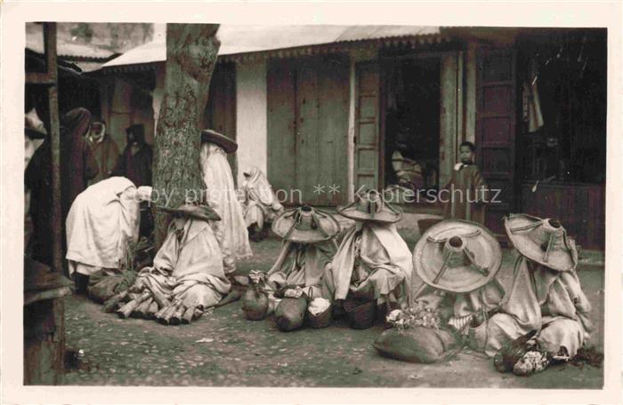 Tetuan Tetouan Maroc Vendedoras-Moras Marokkanerinnen Markt Strohhut Tracht Koer