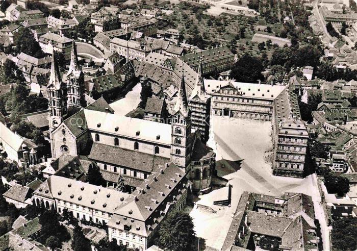 BAMBERG Bayern Dom Kathedrale Luftbild Altstadt Tuerme Neue-Residenz Domplatz