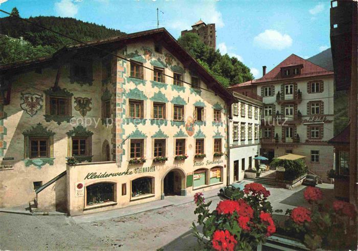 Landeck Tirol AT Stadtplatz Hotel-Schwarzer-Adler Kleiderwerke-Steinadler Lueft