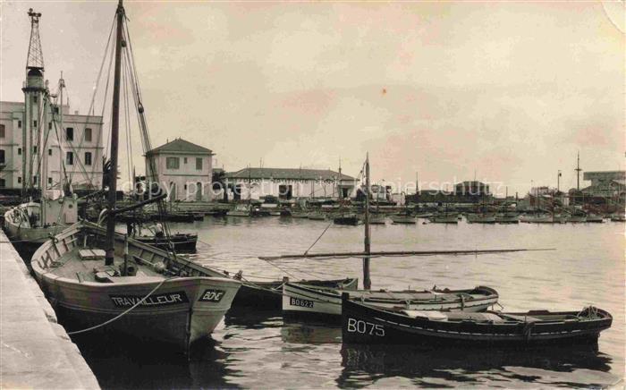 BONE Annaba Constantine Algerie Port Hafen Fischerboote Segelschiffe Kai Hafenge