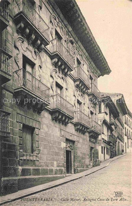 FUENTERRABIA Hondarribia ES Calle-Mayor Antigua-Casa-de-Tore-Alta Balkon Fassade