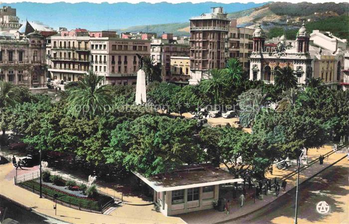 ORAN Algerie Place-Foch Denkmal Palmen Baeume Maison-Gasnon Gebaeude Autos Park
