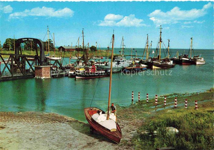 Wilhelmshaven CITY Nassau-Bruecke Hafen Fischerboote Segelboot Kutter Nordsee E