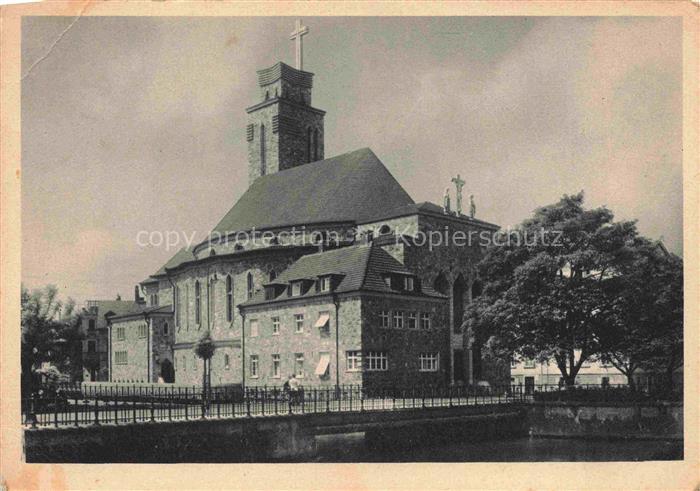 PFORZHEIM BW Herz-Jesu-Kirche Kirche Kreuz Turm Kanal Baeume Steingebaeude